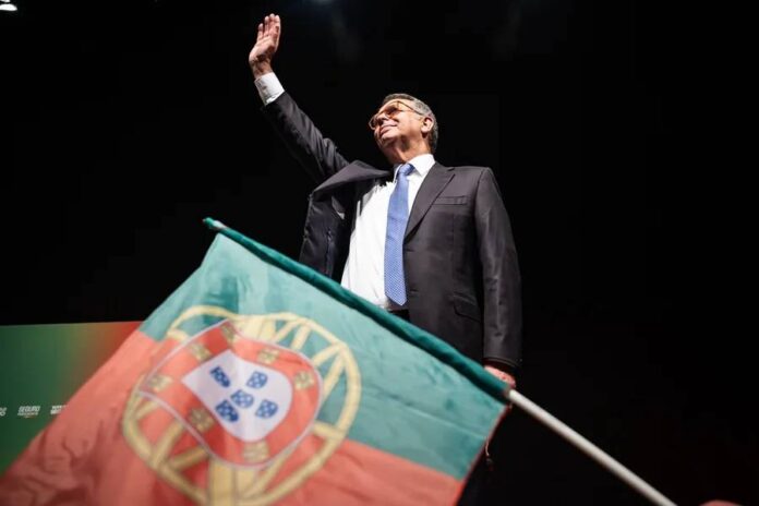 antonio-seguro,-de-esquerda,-e-eleito-presidente-de-portugal
