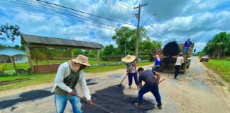 prefeitura-de-cruzeiro-do-sul-realiza-tapa-buracos-rocagem-e-limpeza-na-cidade