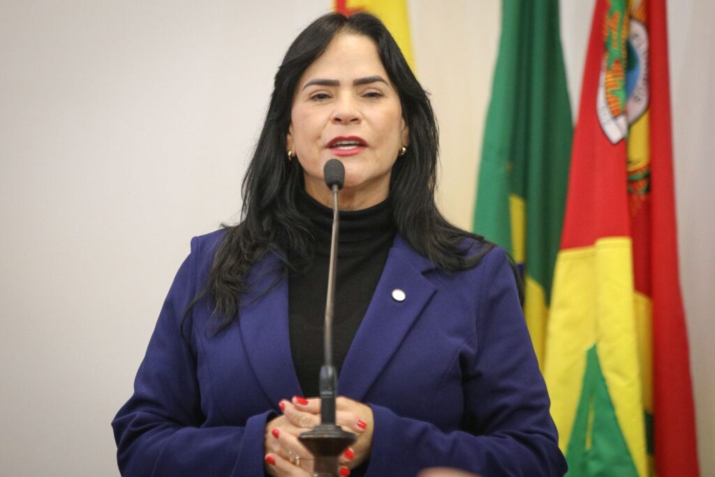 maria-antonia-pede-recuperacao-de-ramal-que-da-acesso-a-comunidade-na-br-364