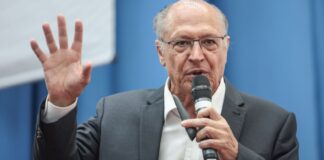 Alckmin anuncia regulamentação de salvaguardas em acordos comerciais alckmin-anuncia-regulamentacao-de-salvaguardas-em-acordos-comerciais
