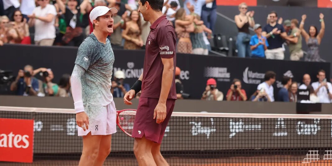 joao-fonseca-e-marcelo-melo-alcancam-final-do-rio-open