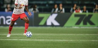 ministerios-repudiam-ato-de-machismo-contra-arbitra-no-brasileirao