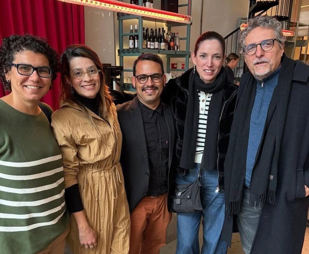 acreana-e-esposo-participam-de-festival-internacional-e-se-encontram-com-diretor-de-‘o-agente-secreto’