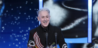 sindrome-de-tourette:-especialista-explica-condicao-apos-convidado-gritar-ofensas-no-premio-bafta