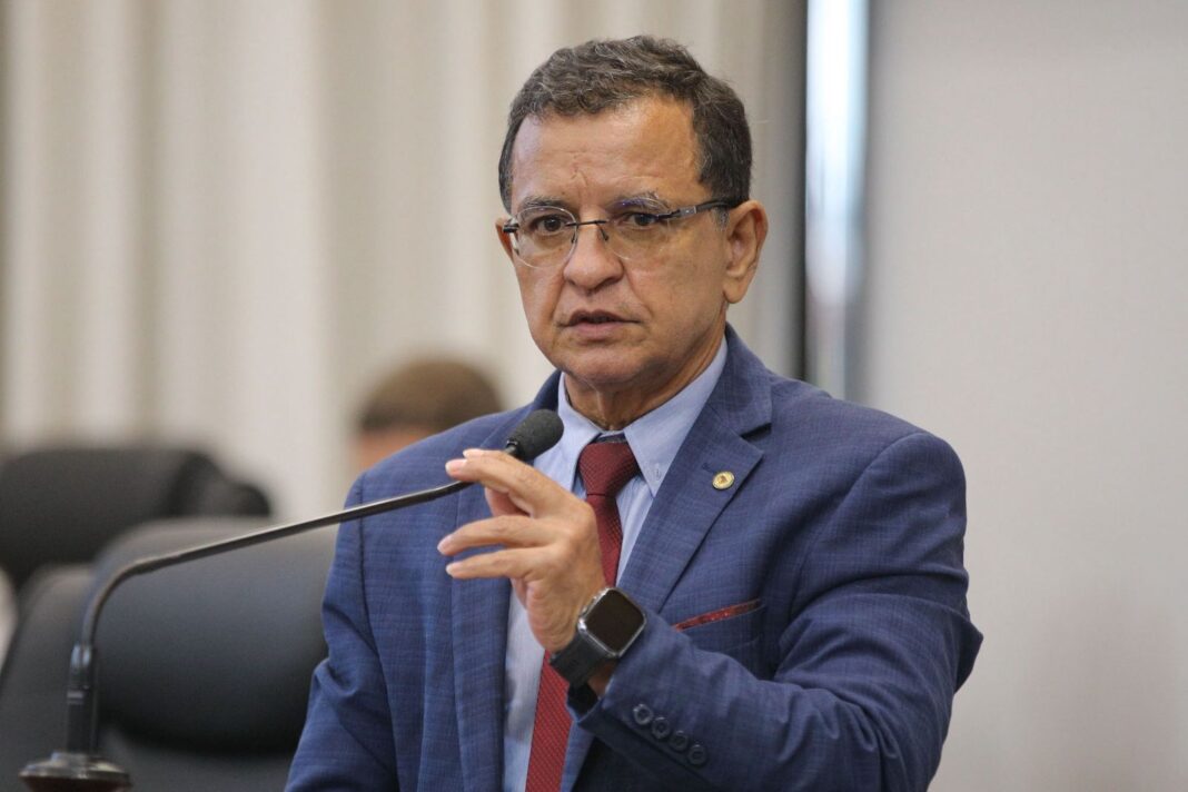 luiz-gonzaga-destaca-integracao-bioceanica-e-articulacao-para-voos-entre-acre-e-peru