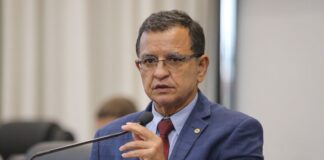 Luiz Gonzaga destaca integração bioceânica e articulação para voos entre Acre e Peru luiz-gonzaga-destaca-integracao-bioceanica-e-articulacao-para-voos-entre-acre-e-peru