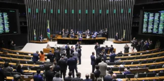 Câmara aprova PL antifacção e endurece penas para crime organizado camara-aprova-pl-antifaccao-e-endurece-penas-para-crime-organizado