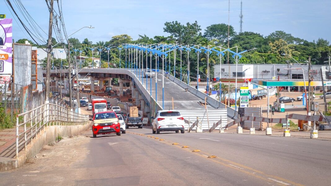 prefeitura-de-rio-branco-orienta-condutores-sobre-interdicao-em-trecho-proximo-ao-elevado-mamedio-bittar