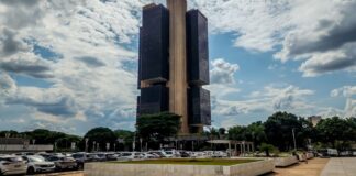 juros-subiram-para-familias-e-empresas-em-janeiro,-mostra-bc