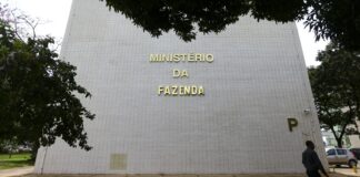 saida-de-haddad-do-governo-depende-de-reuniao-entre-lula-e-trump