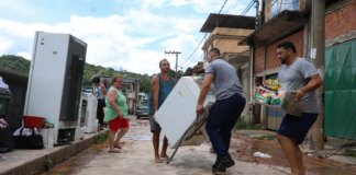 Saúde envia equipes do SUS para áreas atingidas pela chuva em Minas saude-envia-equipes-do-sus-para-areas-atingidas-pela-chuva-em-minas