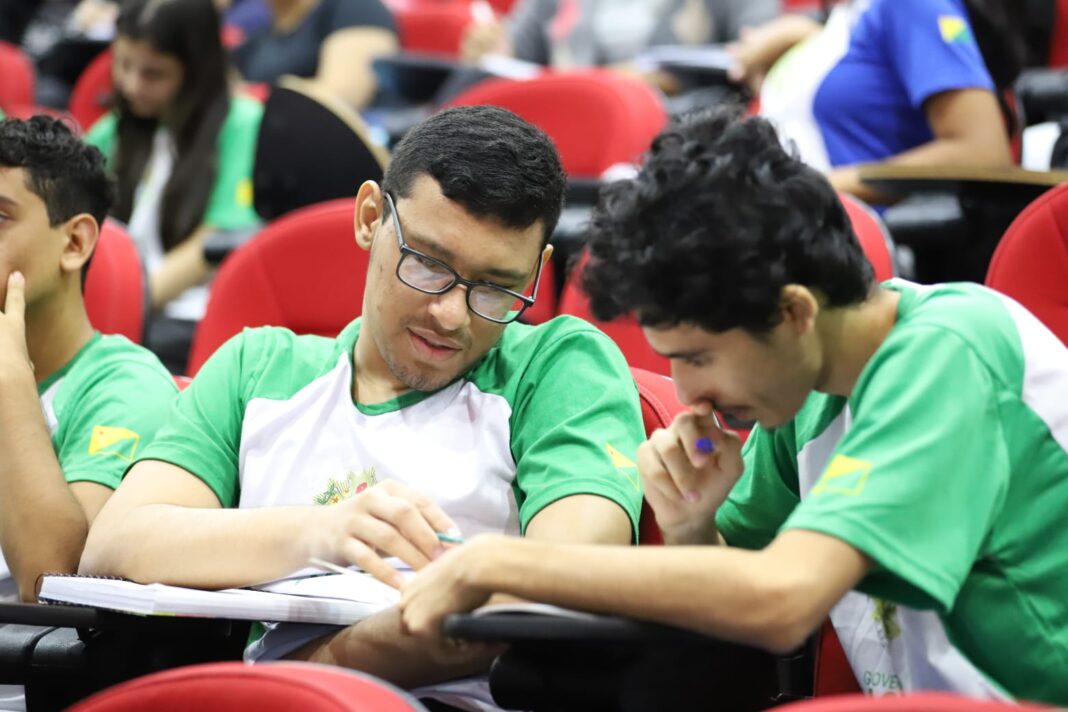 pre-enem-legal-inicia-nova-temporada-de-auloes-com-18-sabados-letivos-dedicados-a-preparacao-para-o-exame