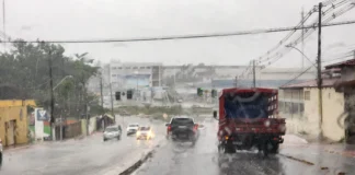 Alerta meteorológico no Acre com previsão de chuvas intensas