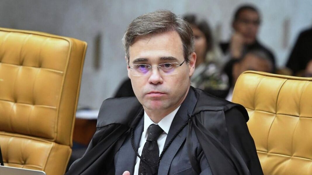 André Mendonça no STF durante sessão plenária no Supremo Tribunal Federal.