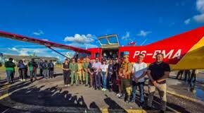 Gladson e Mailza entregam aeronave e reforçam alinhamento político no Acre Gladson e Mailza Acre entregam aeronave em Tarauacá1