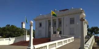 Reforma administrativa no Acre redefine estrutura do governo e amplia eficiência institucional Reforma administrativa no Acre reorganiza estrutura do governo estadual