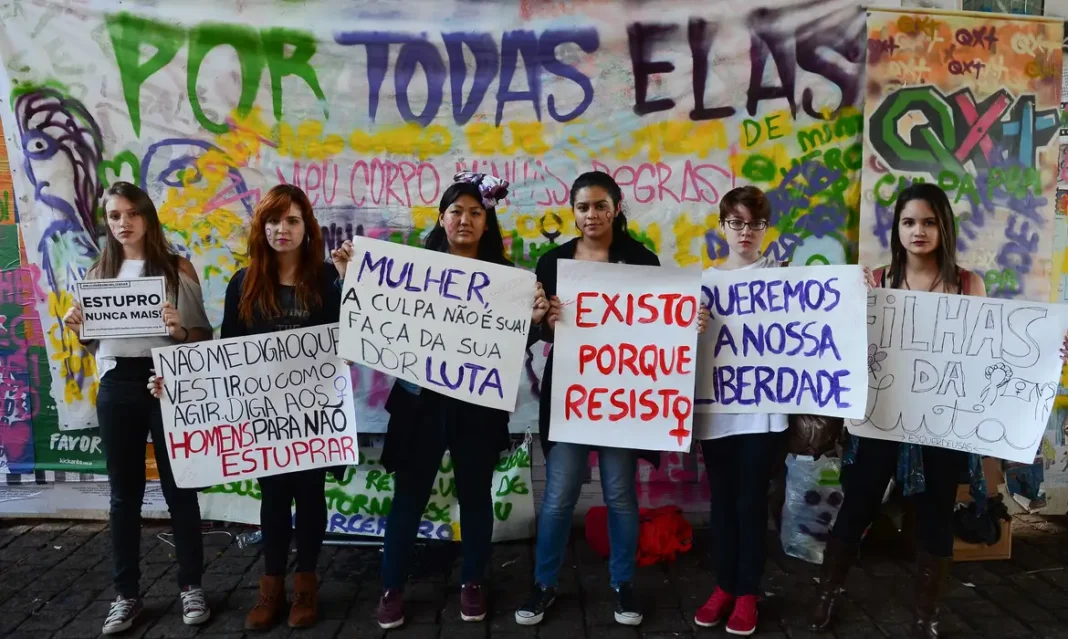 cresce-percentual-de-mulheres-que-relatam-medo-de-ser-estupradas