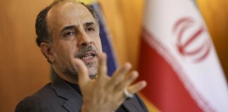 embaixador-do-ira:-eua-evitam-acordo-e-trump-se-acha-“rei-do-mundo”