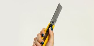 menino-de-12-anos-e-apreendido-apos-ferir-casal-com-estilete-em-pista-de-motocross-em-cruzeiro-do-sul