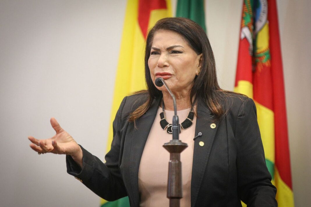 antonia-sales-denuncia-“situacao-inconcebivel”-na-saude-e-cobra-solucao-para-hospital-de-feijo-e-vagas-de-uti-infantil-no-acre