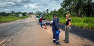 Trecho do Top 15, na rodovia AC-40, recebe serviços de tapa-buraco do Deracre trecho-do-top-15,-na-rodovia-ac-40,-recebe-servicos-de-tapa-buraco-do-deracre
