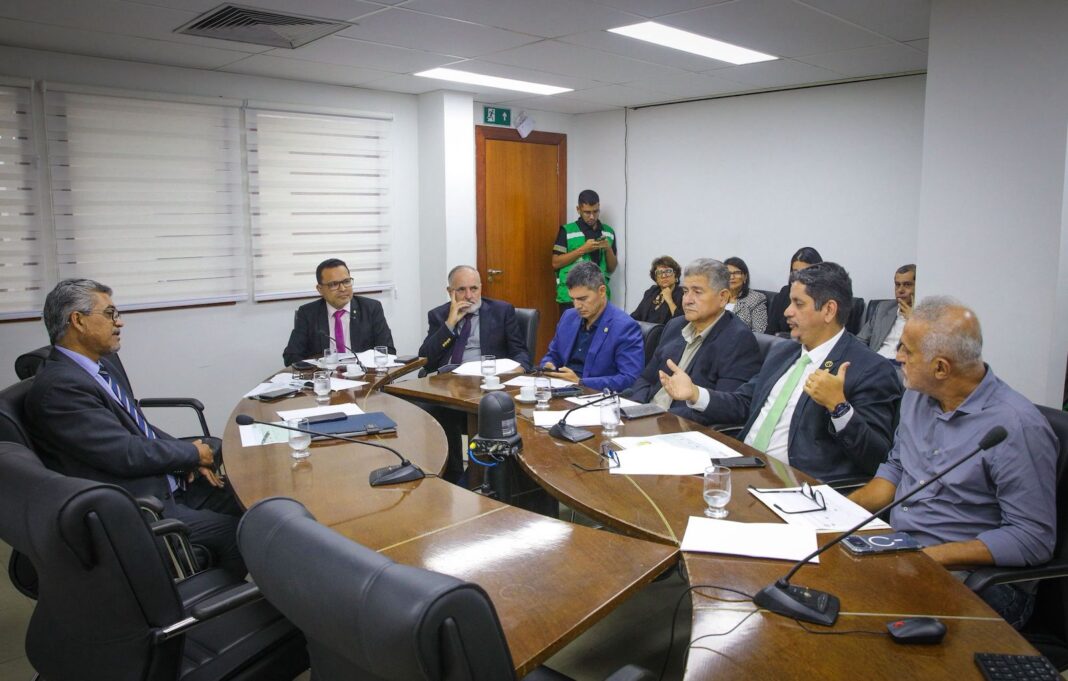 comissao-de-orcamento-realiza-audiencia-publica-para-apresentacao-das-metas-fiscais-de-2025-na-aleac