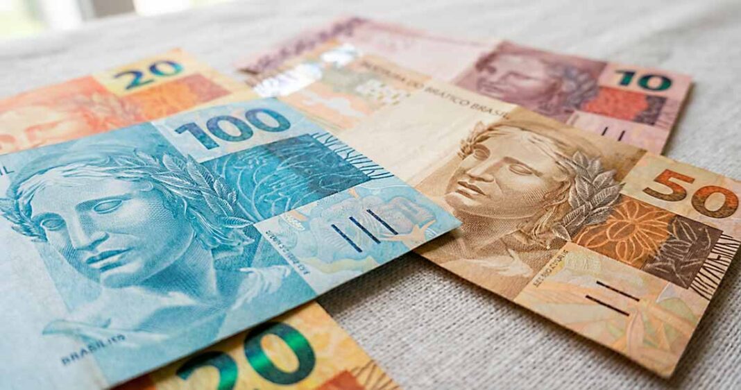 indicadores-economicos-reacendem-alerta-para-a-desindustrializacao,-aponta-cni