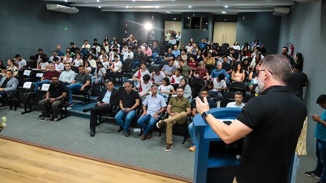 prefeitura-de-rio-branco-participa-de-seminario-sobre-producao,-inovacao-e-tecnologias-de-produtos-ceramicos