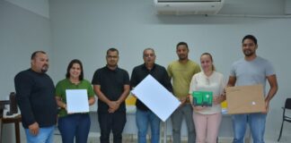 Governo do Acre amplia conectividade no Vale do Juruá com assinatura de termo de colaboração e entrega de antenas de internet governo-do-acre-amplia-conectividade-no-vale-do-jurua-com-assinatura-de-termo-de-colaboracao-e-entrega-de-antenas-de-internet