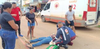 Motociclista fica ferida após colidir com cachorro em avenida de Epitaciolândia motociclista-fica-ferida-apos-colidir-com-cachorro-em-avenida-de-epitaciolandia
