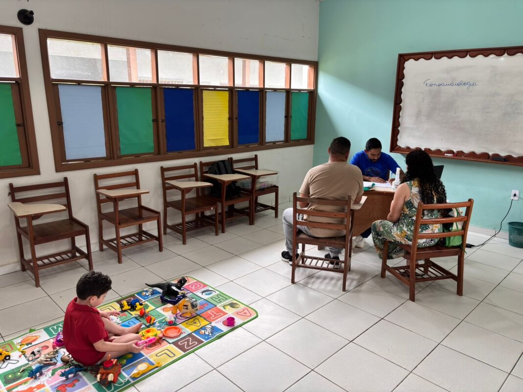 saude-itinerante-especializado-em-neuropediatria-leva-atendimento-multiprofissional-a-tarauaca-e-fortalece-assistencia-a-criancas-no-interior