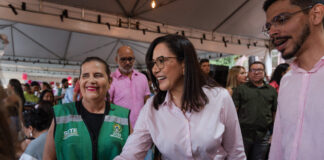 Artesã celebra conquista de carteira profissional em mutirão de cadastro da Sete artesa-celebra-conquista-de-carteira-profissional-em-mutirao-de-cadastro-da-sete