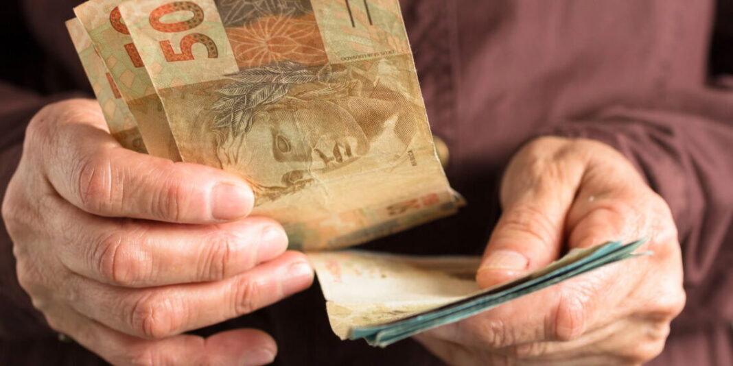 novo-incentivo-promete-pagar-r$-810,50-a-trabalhadores-de-baixa-renda-que-entrarem-no-mercado