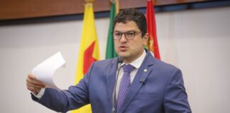 eduardo-ribeiro-agradece-sancao-da-lei-que-cria-o-cartao-material-escolar-para-alunos-da-rede-publica