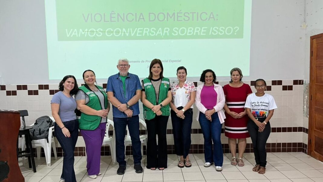 governo-participa-da-semana-escolar-de-combate-a-violencia-contra-a-mulher-em-escola-de-rio-branco