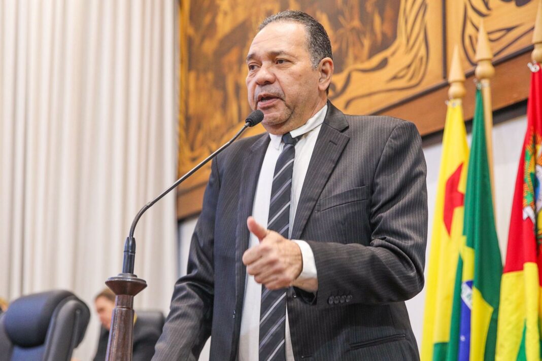 manoel-moraes-agradece-aprovacao-de-materia-do-detran-e-celebra-possivel-alianca-com-mdb