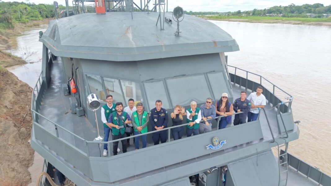 deracre-fortalece-missao-do-navio-de-assistencia-hospitalar-da-marinha-que-leva-atendimentos-as-comunidades-ribeirinhas-do-vale-do-jurua