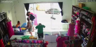 imagens-mostram-acao-de-grupo-que-rendeu-motorista-de-app-durante-assalto-a-loja-em-cruzeiro-do-sul