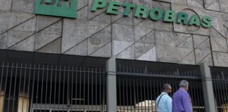Petrobras aprova adesão a programa para conter alta do diesel petrobras-aprova-adesao-a-programa-para-conter-alta-do-diesel