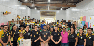 comunidade-escolar-da-zona-rural-de-cruzeiro-do-sul-recebe-policiais-civis-em-palestra-sobre-violencia-domestica