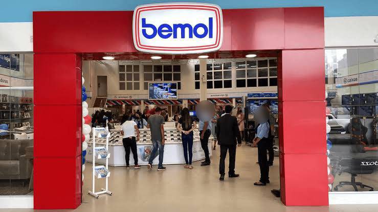 assalto-a-mao-armada-e-registrado-na-loja-bemol-do-shopping-copacabana,-em-cruzeiro-do-sul