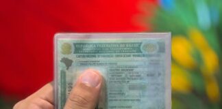 projeto-de-lei-sugere-criar-cnh-separada-para-carros-automaticos-e-manuais