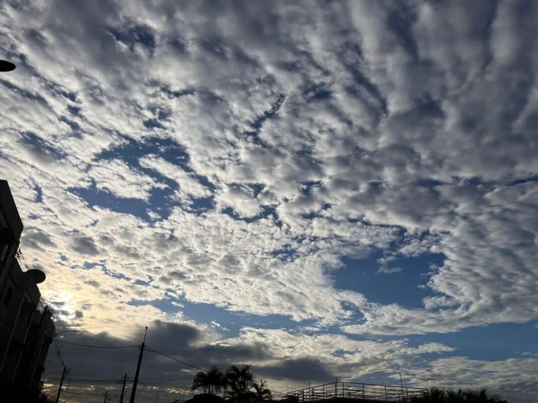 sabado-no-acre-tera-calor,-sol-entre-nuvens-e-chuvas-passageiras;-maximas-chegam-a-34°c