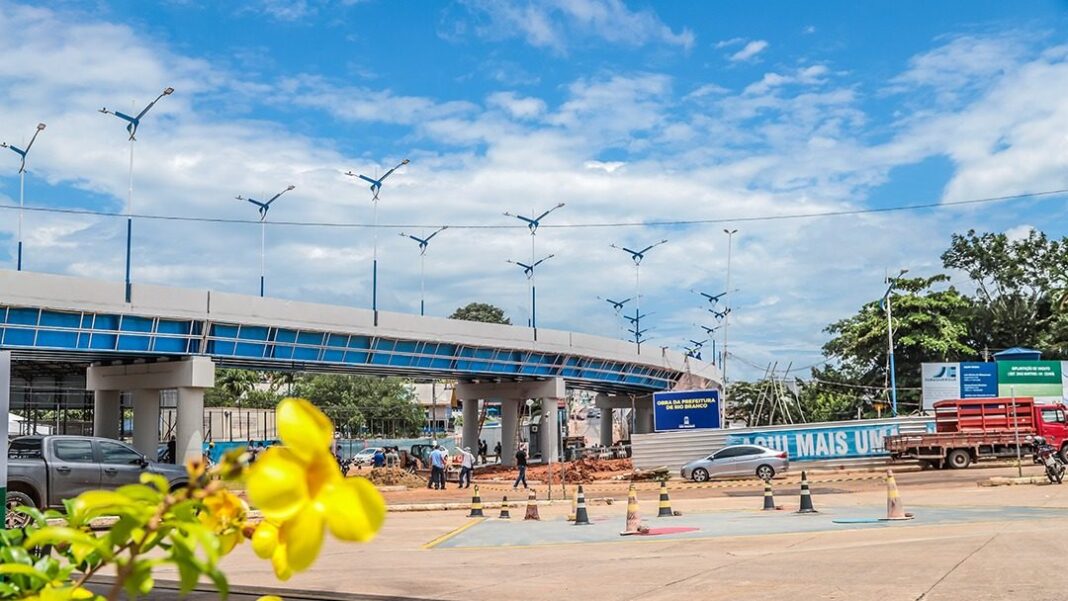 prefeito-de-rio-branco-acompanha-os-ultimos-detalhes-para-inauguracao-do-elevado-mamedio-bittar