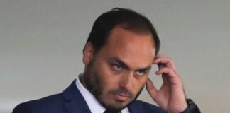 carlos-bolsonaro-relata-que-ex-presidente-segue-debilitado-na-uti-em-brasilia