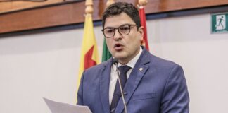 eduardo-ribeiro-anuncia-saida-da-base-do-governo-e-declara-apoio-a-alan-rick