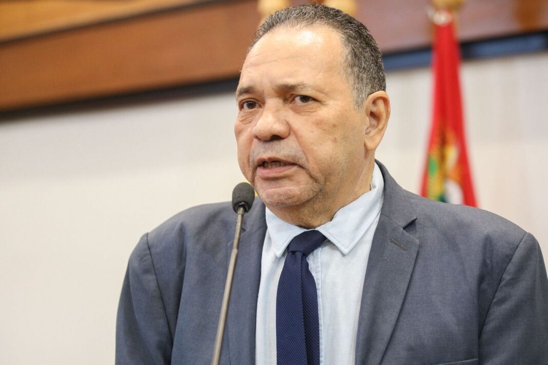 manoel-moraes-defende-dialogo-com-servidores-e-acredita-em-avancos-antes-do-fim-do-governo