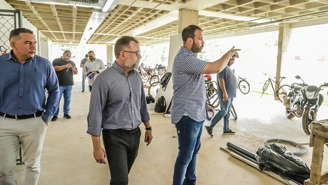 prefeito-em-exercicio-vistoria-ultimos-detalhes-para-inauguracao-da-nova-sede-da-rbprev