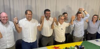 Jorge Viana retorna ao Acre, confirma candidatura ao senado e diz: “Manda a tristeza embora nossa alegria voltou.” jorge-viana-retorna-ao-acre,-confirma-candidatura-ao-senado-e-diz:-“manda-a-tristeza-embora-nossa-alegria-voltou.”