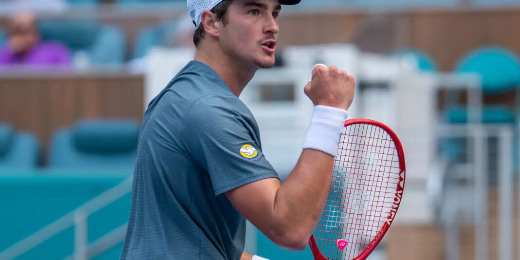 joao-fonseca-vence-estreia-em-miami-e-tera-alcaraz-na-2a-rodada